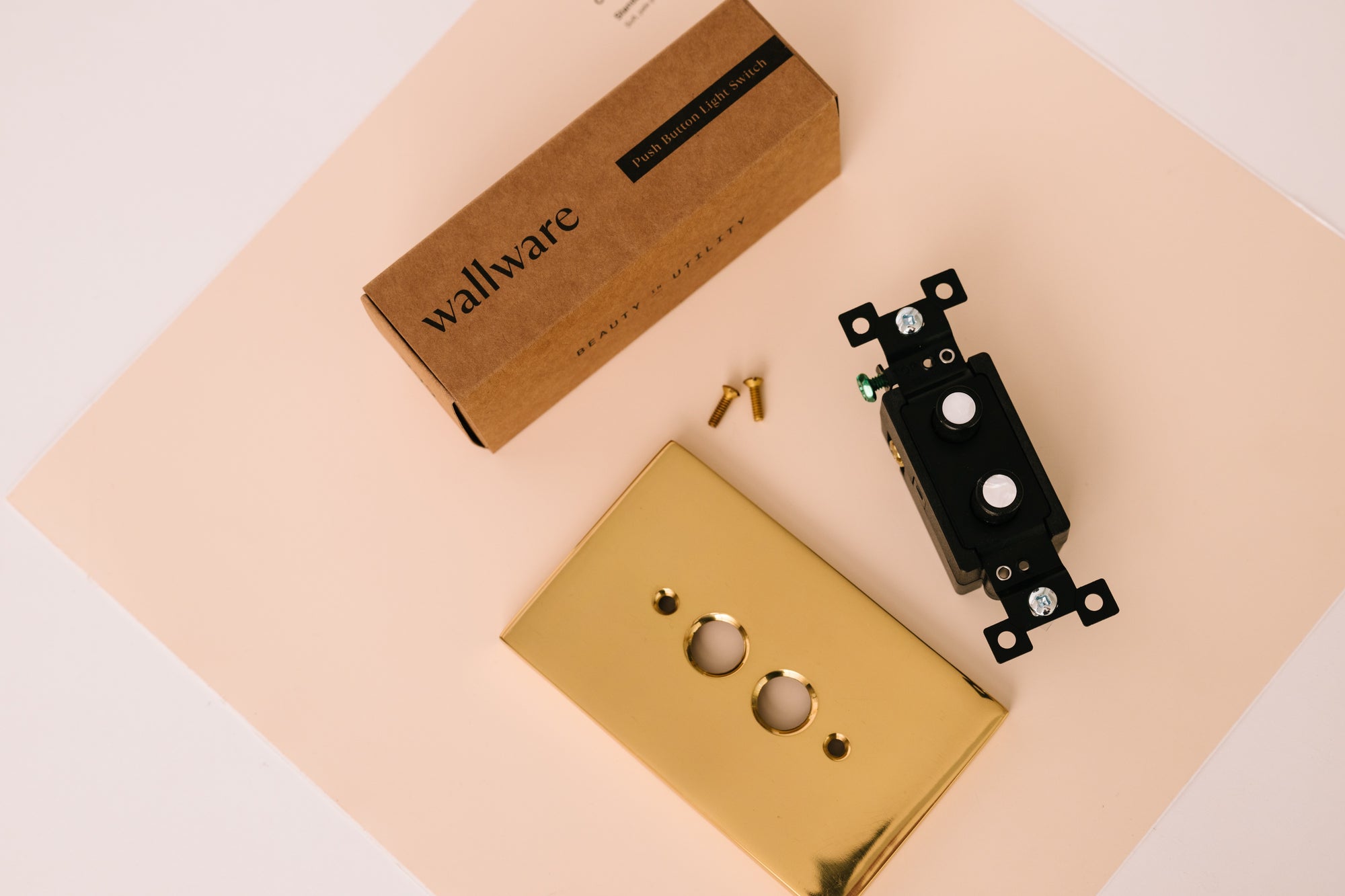 How to Replace a Wall Plate in Under 5 Minutes