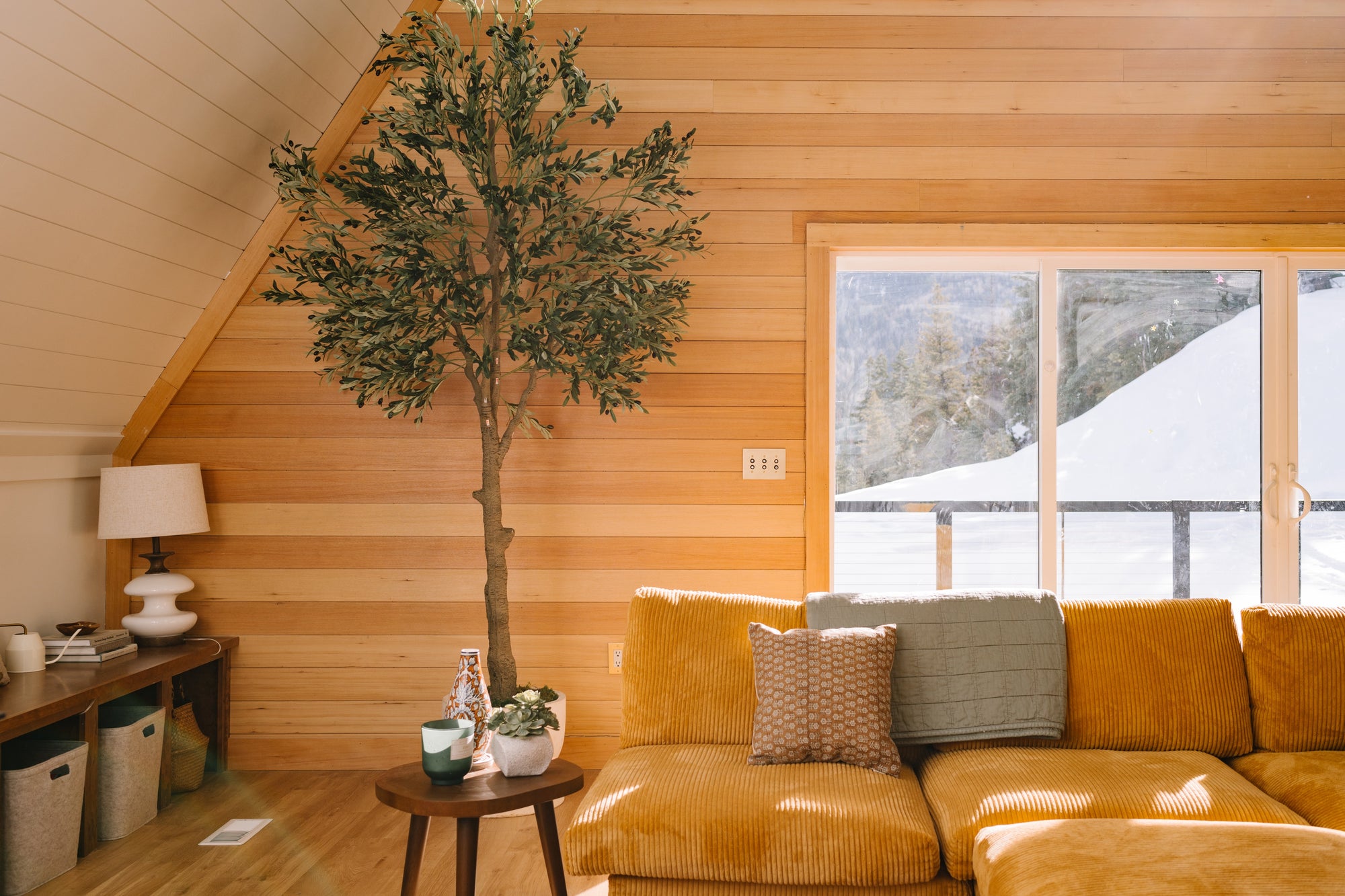 Choosing Wall Plates for a Whole-Home Renovation: A Room-by-Room Guide